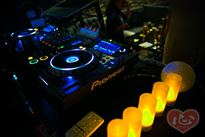 ターンテーブル