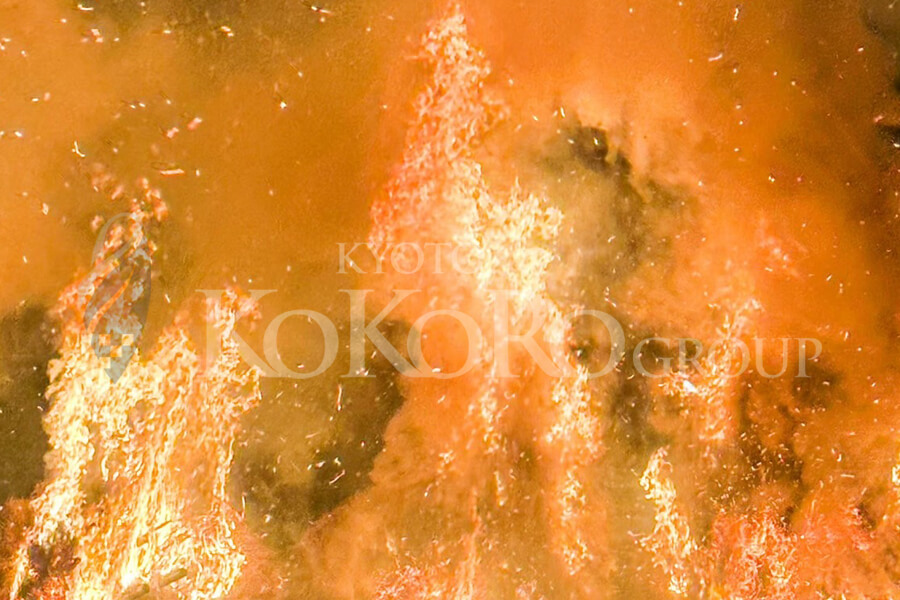 勝部神社の火祭り
