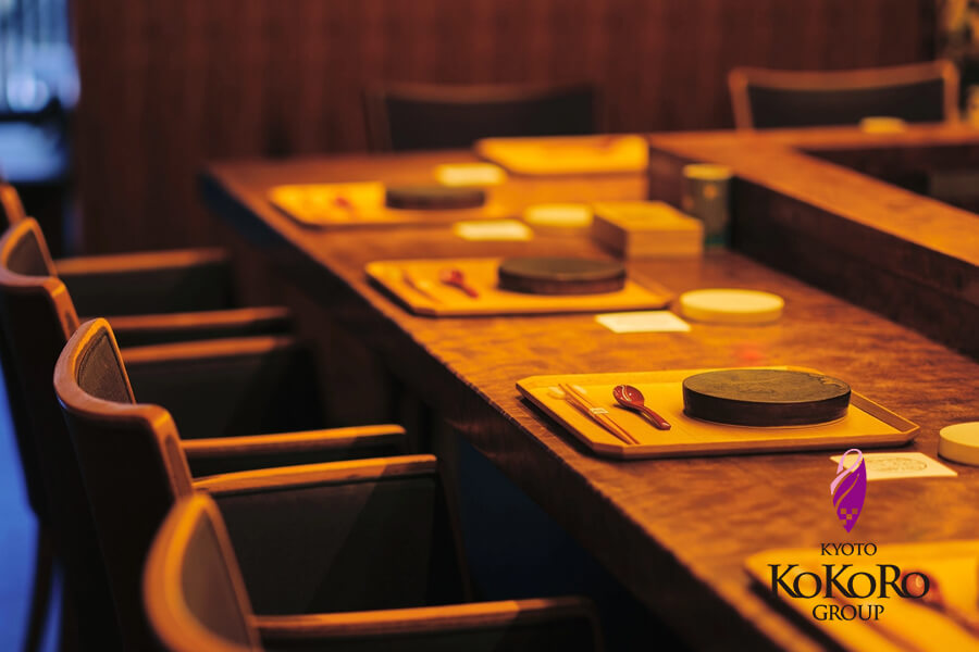 侘家古歴堂店内